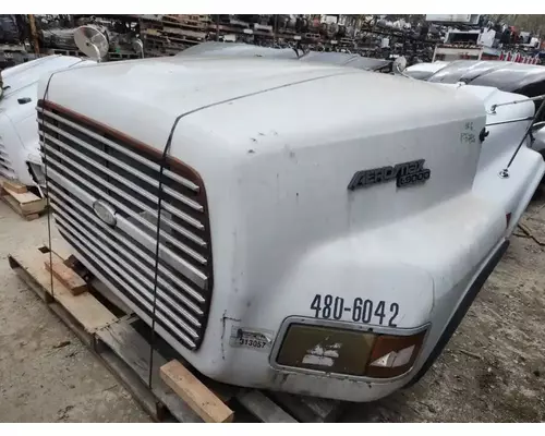 Ford LA9000 Aero Max 106 Hood