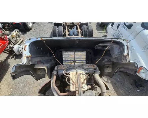 Ford LA9000 Aero Max 106 Hood