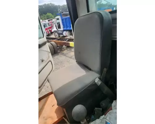 Ford LA9000 Aero Max 106 Seat, Front