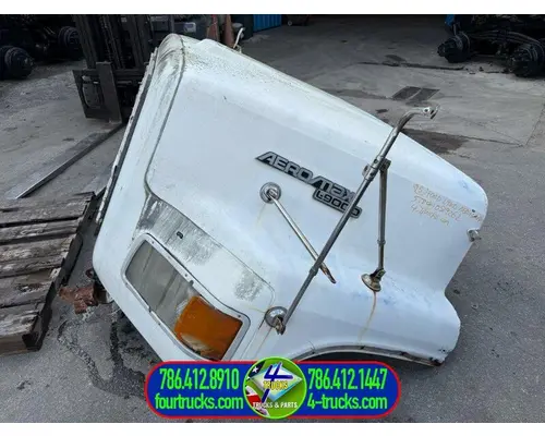 Ford LA9000 Hood