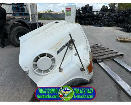 Ford LA9000 Hood