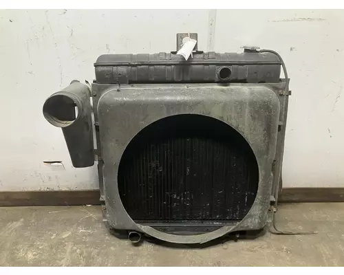 Ford LN600 Radiator