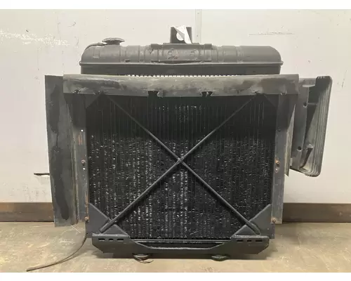 Ford LN600 Radiator