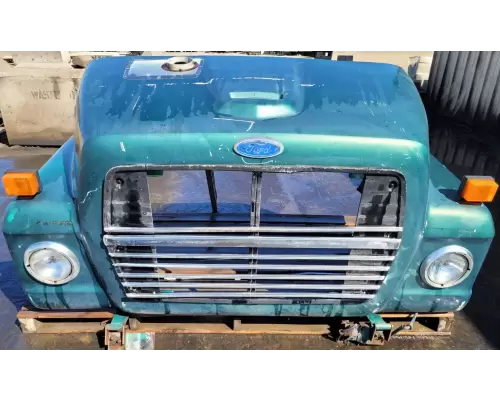 Ford LN7000 Hood