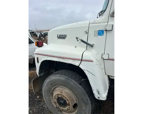 Ford LN7000 Hood