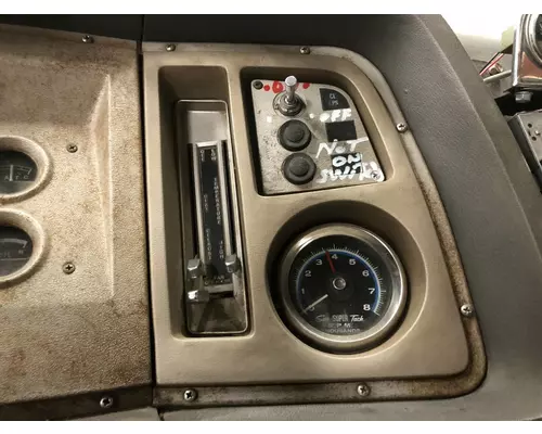 Ford LN700 Dash Panel