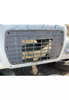 Ford LN700 Grille
