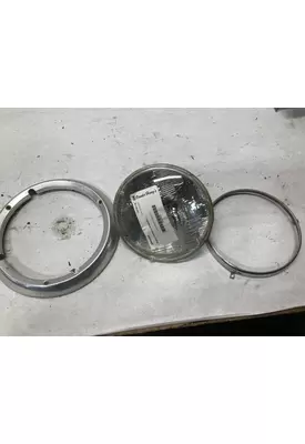 Ford LN700 Headlamp Assembly