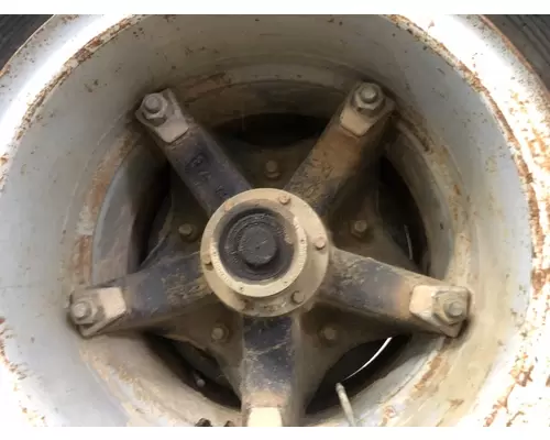 Ford LN700 Hub