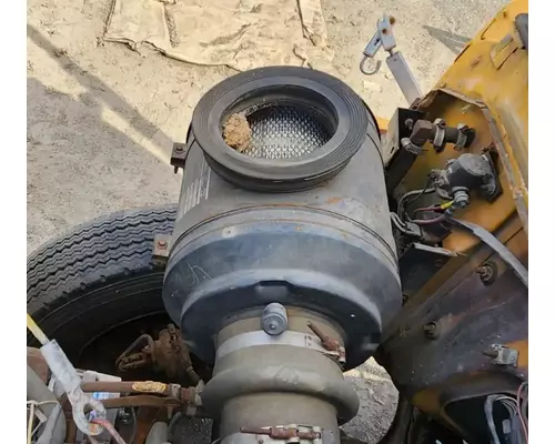Ford LN8000 Air Cleaner