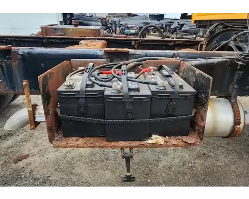 Ford LN8000 Battery Box