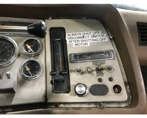Ford LN8000 Dash Assembly