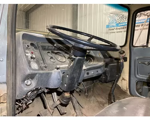 Ford LN8000 Dash Assembly