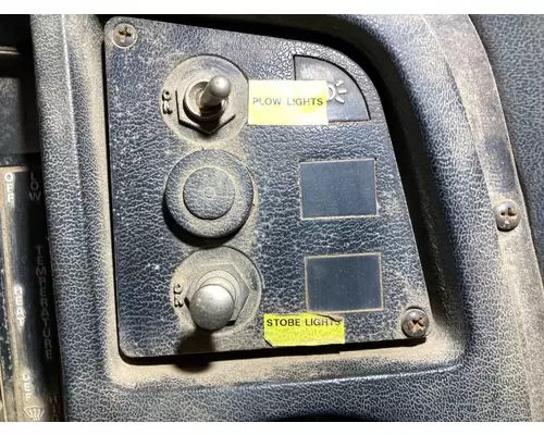 Ford LN8000 Dash Assembly