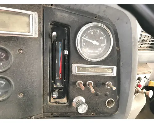 Ford LN8000 Dash Assembly