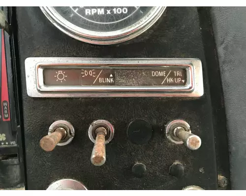 Ford LN8000 Dash Panel