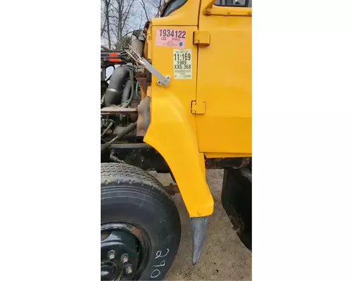Ford LN8000 Fender Extension