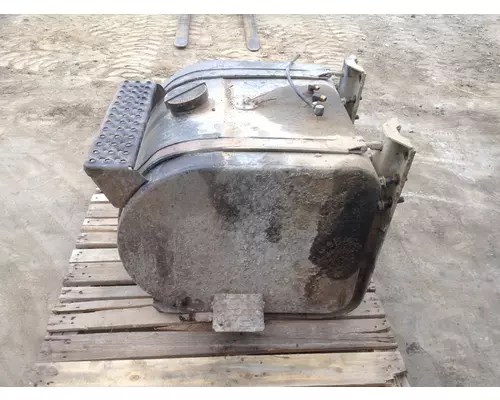 Ford LN8000 Fuel Tank