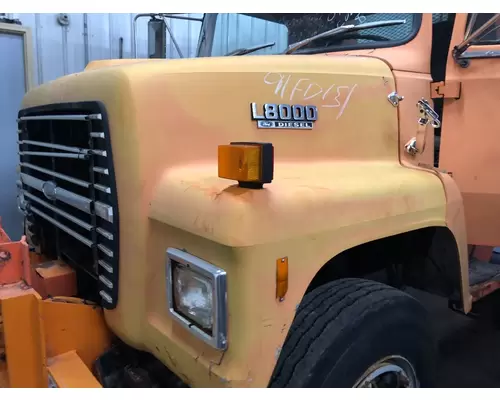 Ford LN8000 Hood