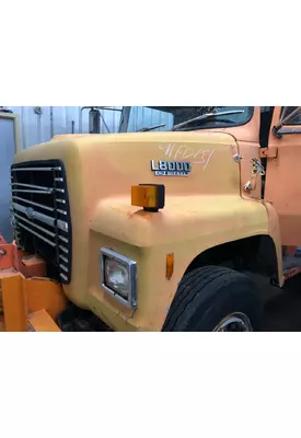 Ford LN8000 Hood