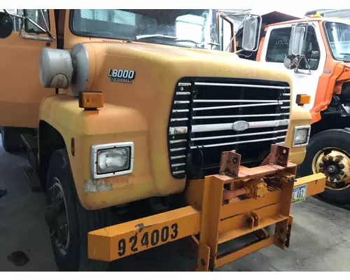 Ford LN8000 Hood