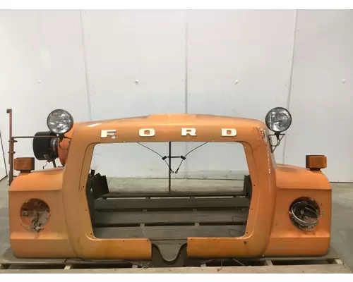 Ford LN8000 Hood