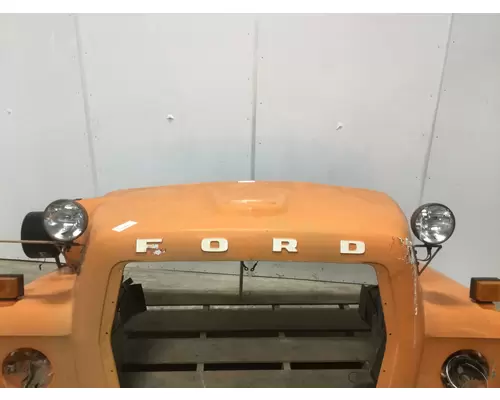 Ford LN8000 Hood