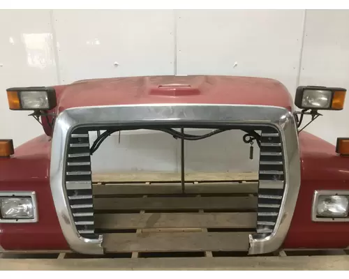 Ford LN8000 Hood