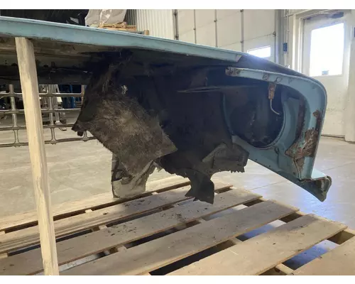 Ford LN8000 Hood