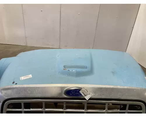 Ford LN8000 Hood