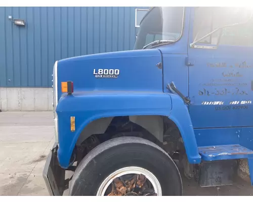 Ford LN8000 Hood