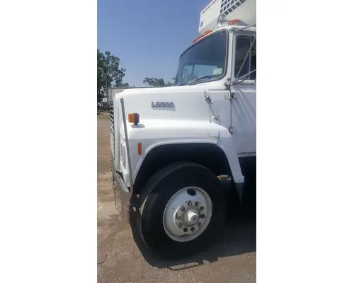 Ford LN8000 Hood