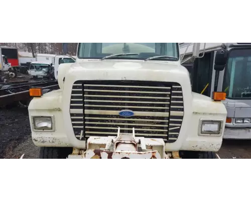 Ford LN8000 Hood