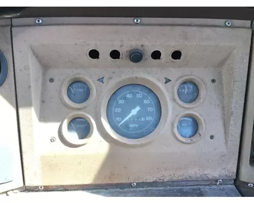 Ford LN8000 Instrument Cluster