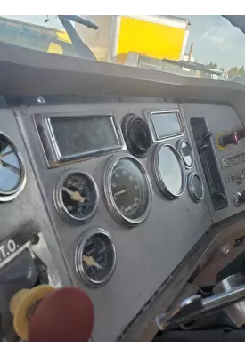 Ford LN8000 Instrument Cluster