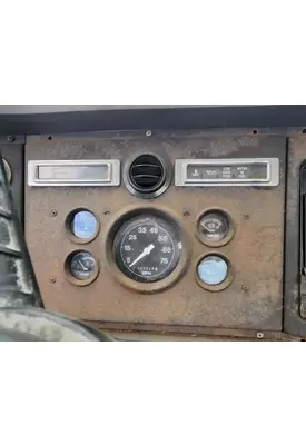 Ford LN8000 Instrument Cluster