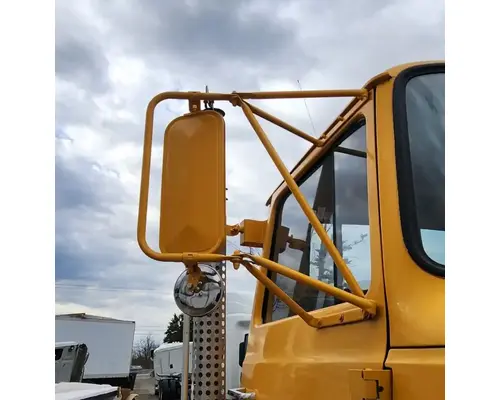 Ford LN8000 Mirror (Side View)