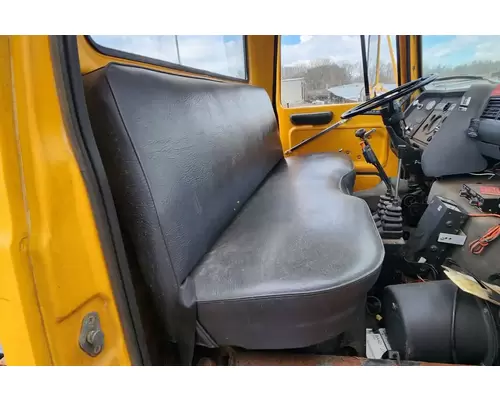 Ford LN8000 Seat, Front