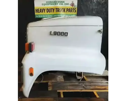 Ford LN9000 Hood