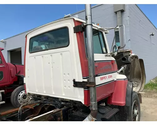 Ford LNT8000 Cab Assembly