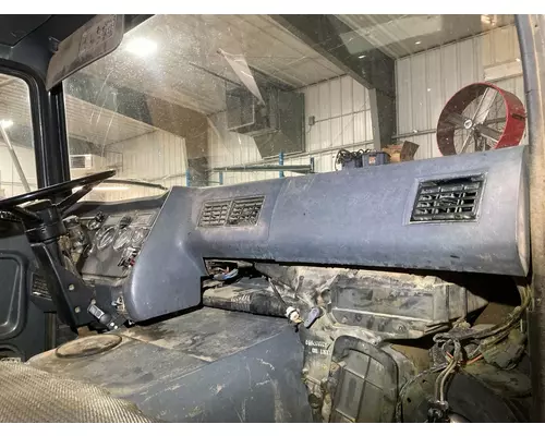 Ford LNT9000 Dash Assembly