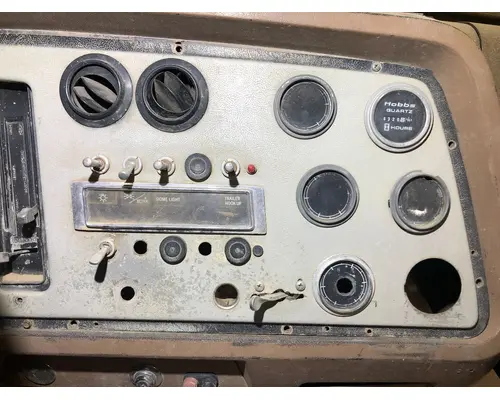 Ford LNT9000 Dash Panel