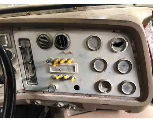 Ford LNT9000 Dash Panel