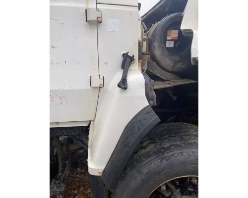 Ford LNT9000 Fender Extension