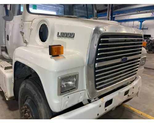 Ford LNT9000 Hood