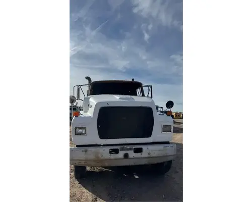 Ford LNT9000 Hood