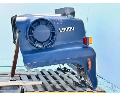 Ford LNT9000 Hood
