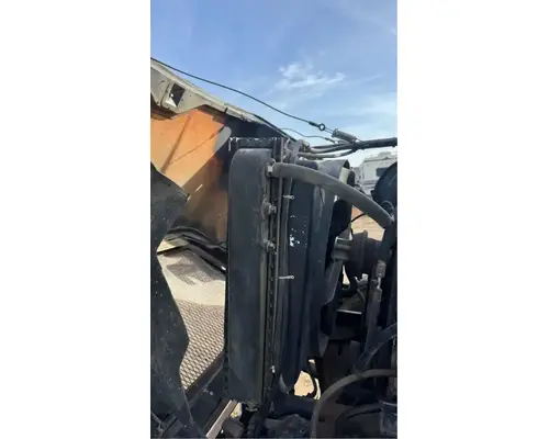 Ford LNT9000 Radiator