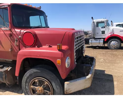 Ford LT8000 Hood