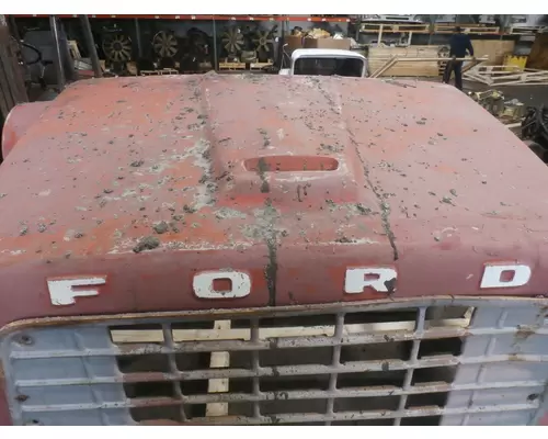 Ford LT8000 Hood